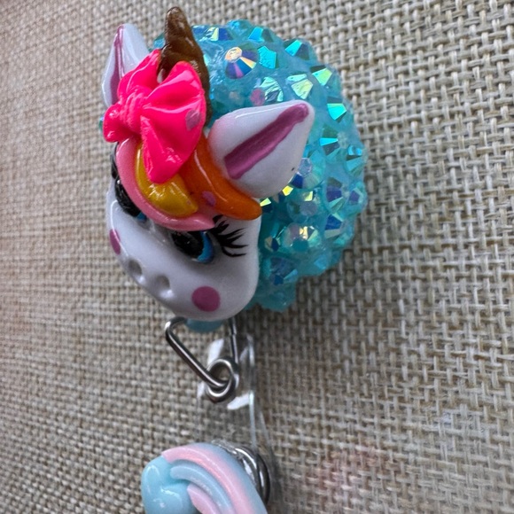 Unicorn badge reel with blue rhinestones - Picture 3 of 5
